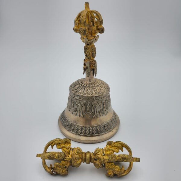 CLOCHE TIBÉTAINE AVEC DORJE