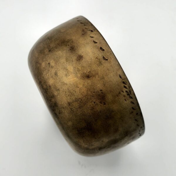 Bol Tibétain Antique - Note : Mi bémol - 0.652 kg - 17 cm – Image 2