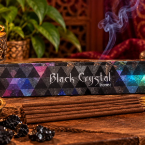 Encens indien Satya Black Crystal 15 g, boîte noire aux motifs géométriques colorés