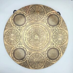 Gong tibétain lunaire gravé 50 cm Om Mani Padme Hum